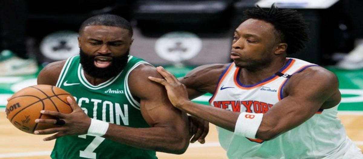 Hart led the Knicks to a stunning comeback and defeated the Greens to lead the Celtics 2-0 in the Eastern Conference semifinals Hart led the Knicks to a stunning comeback and defeated the Greens to lead the Celtics 2-0 in the Eastern Conference semifinals