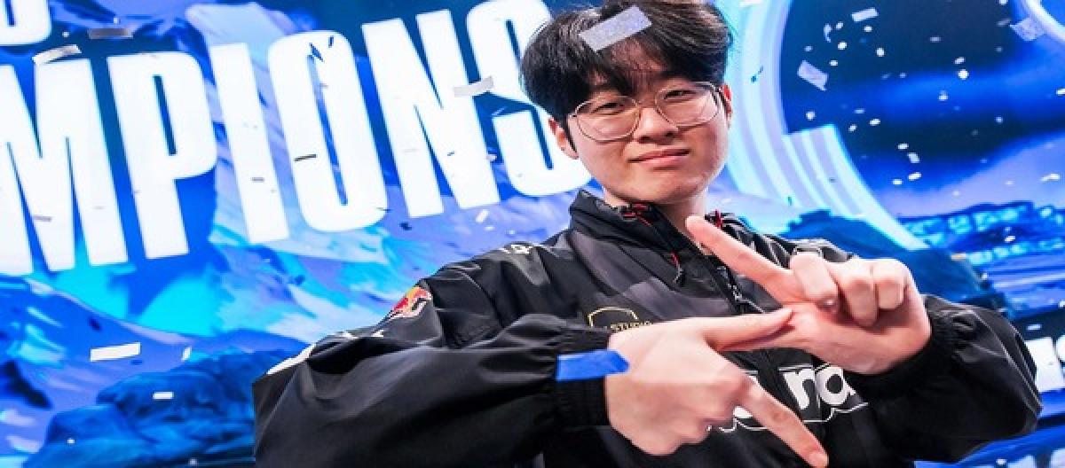 T1 is caught in the "e-sports Rashomon" again: the Zeus incident is reversed and escalated, triggering a fan war