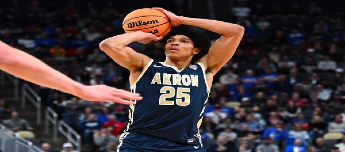 Timberwolves strengthen their front line and sign summer league forward Freeman