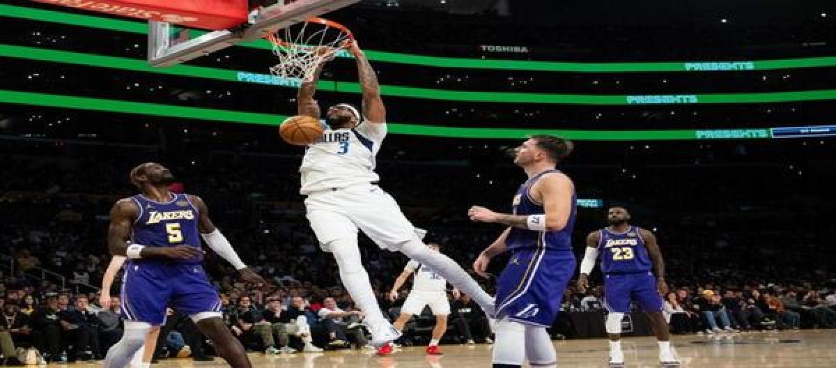 Doncic scored 35 points and Reeves 38 points as the Lakers easily defeated the Mavericks 129-119.