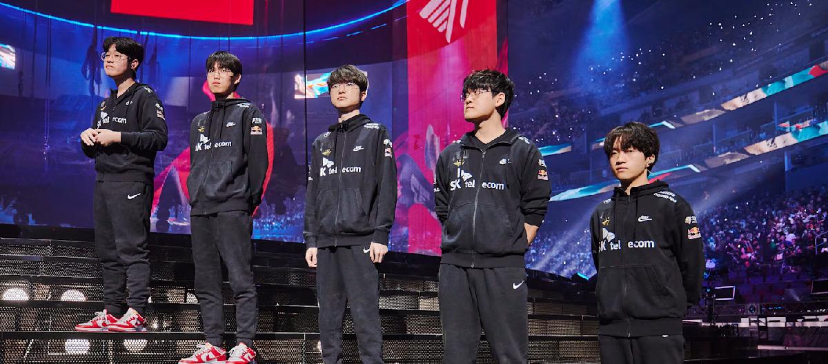 英雄联盟：神秘上单选手登顶韩服，前十全都是韩国人，LPL休赛期罢工。