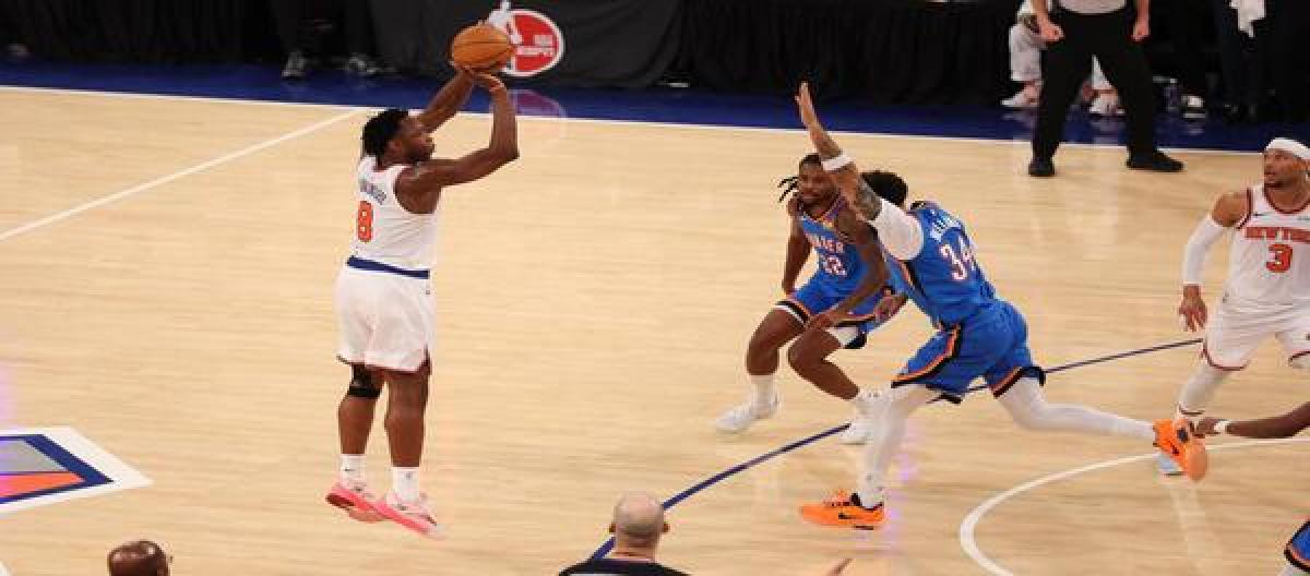 Holmgren's 28-point outburst gave the Thunder a 103-100 victory over the Knicks.