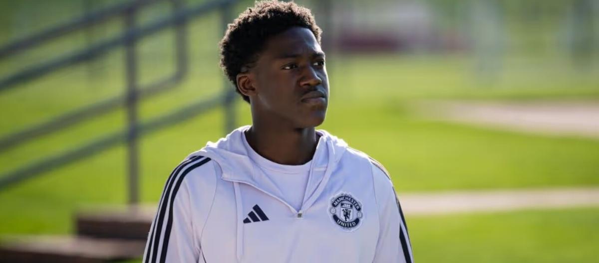 Kobe Maynu has extended his contract with Manchester United until 2031.
