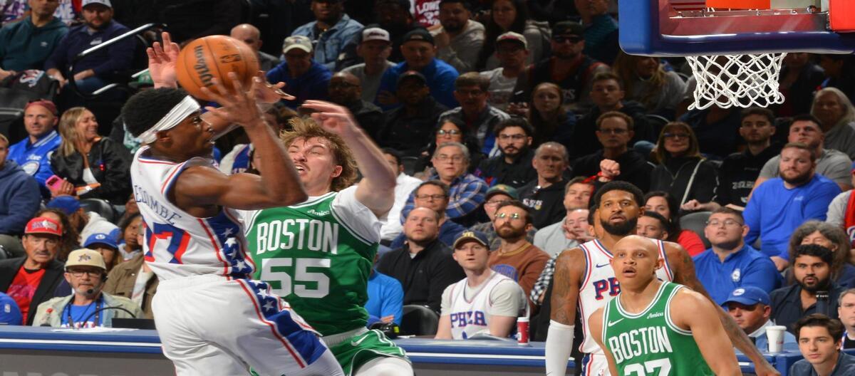 Maxi scored 30 points as the 76ers easily defeated the Celtics 106-93.