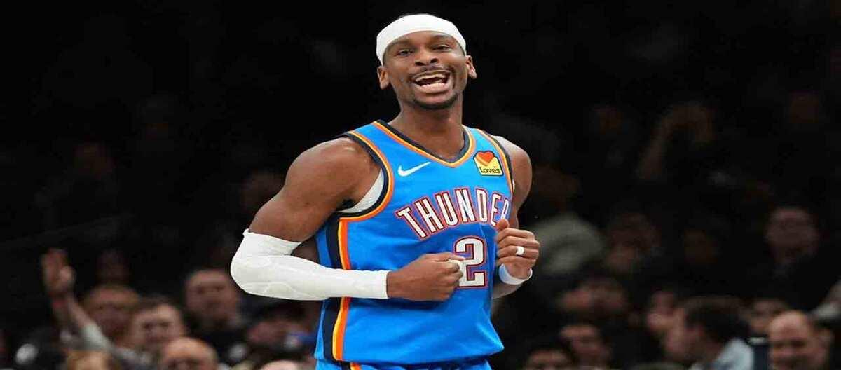 亚历山大蝉联MVP 成NBA历史第14位连庄得主