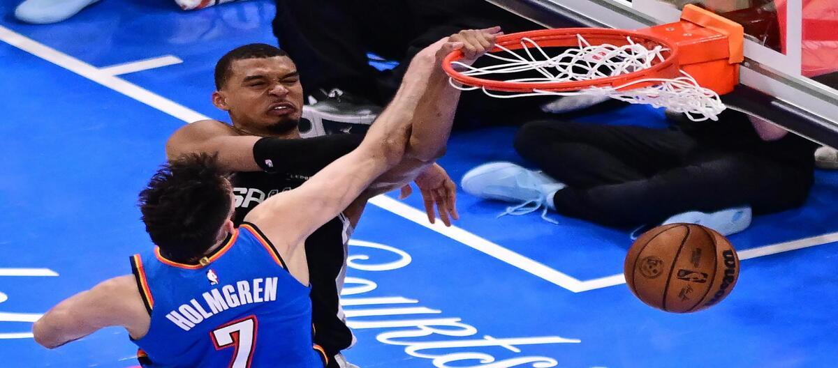 Wimbledon and Yama scored 41 points, giving the Spurs a double-overtime victory over the Thunder 122-115.