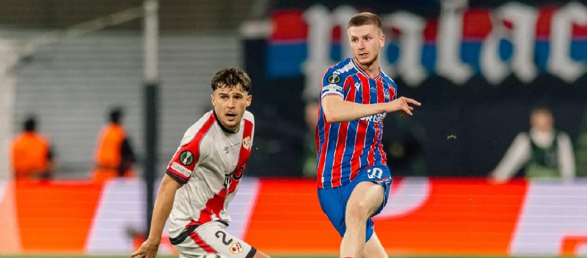 Adam Walton performed exceptionally well in the match, consistently pressuring Rayo Vallecano's midfield with his steady passing rhythm.
