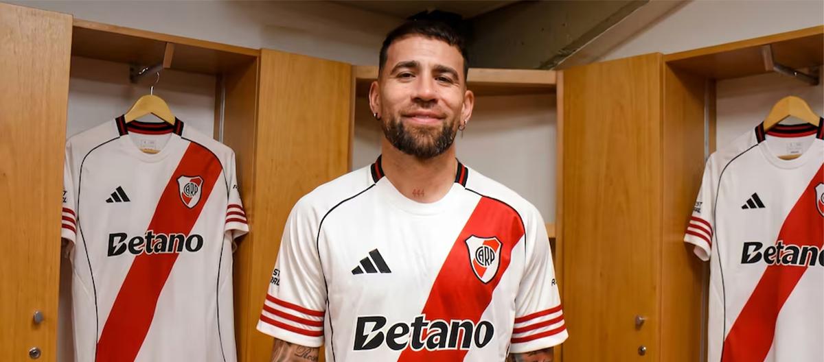 Official: Argentine international Nicolás Otamendi joins River Plate on a free transfer, signing a contract until December 2027.