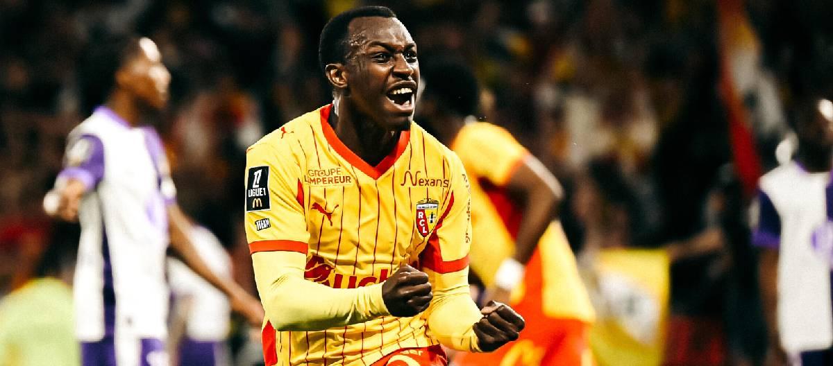 Lens have officially signed Saud Abdulhamid on a contract that runs until 2029.