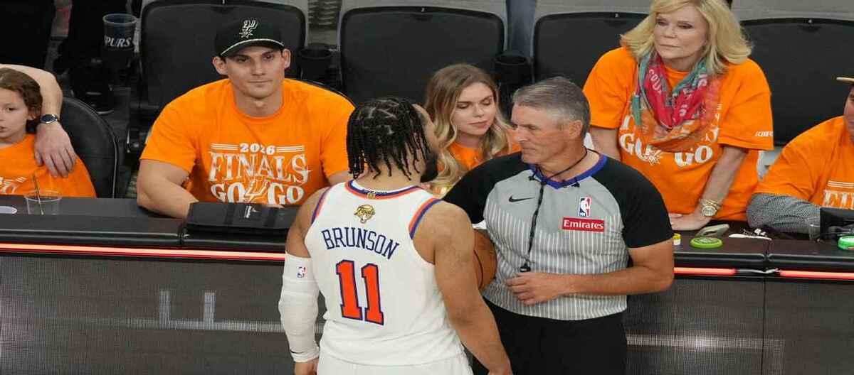 NBA介入调查布伦森与场边球迷冲突
