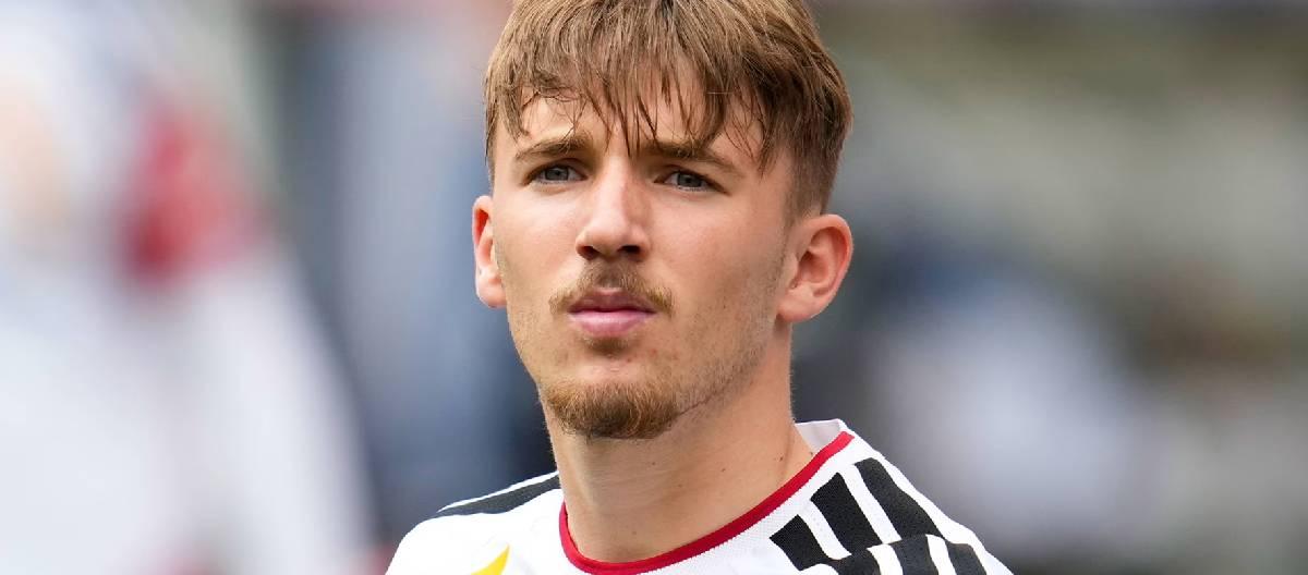 Lennart Carr will unfortunately miss this World Cup due to a torn muscle fiber in his left thigh.