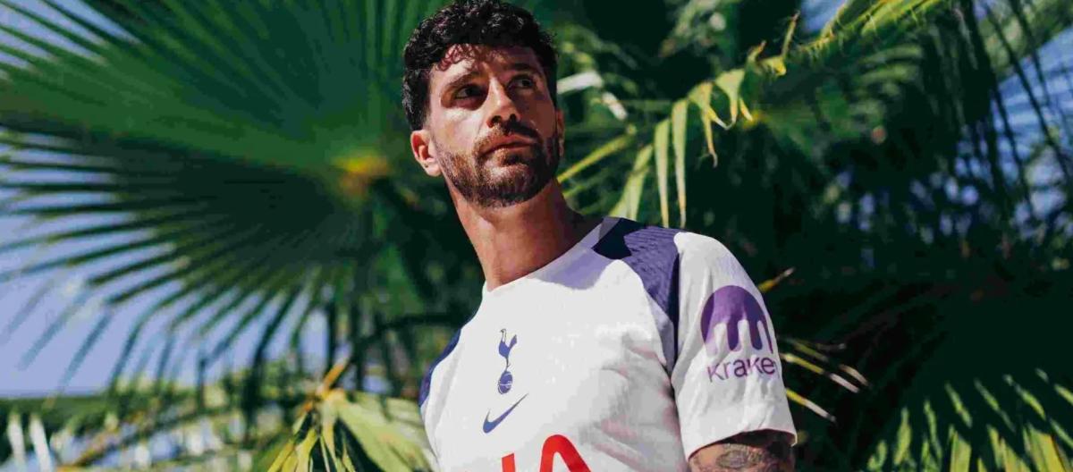 Senesi aims to help Tottenham return to their rightful place.