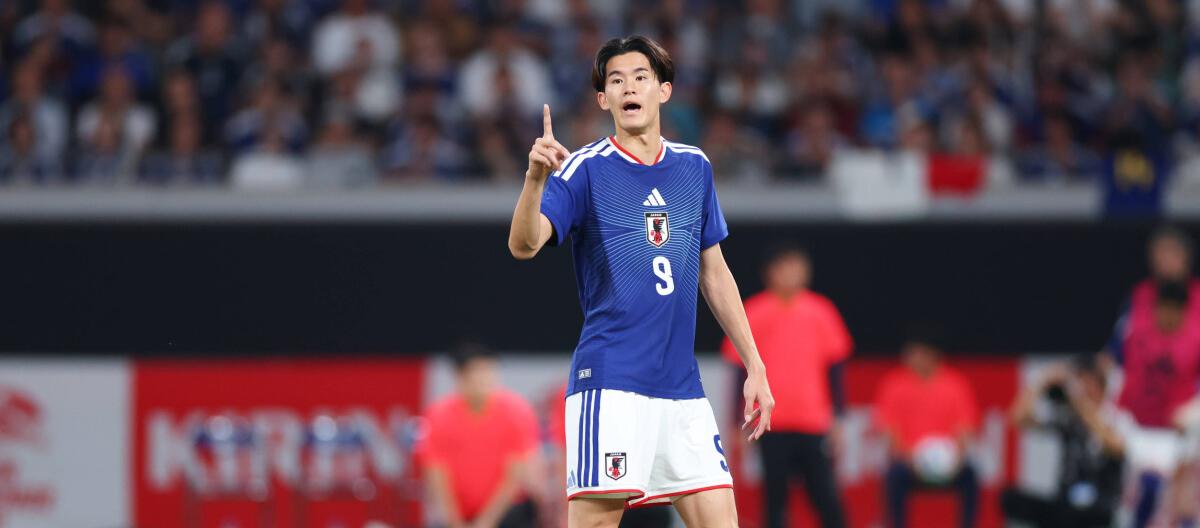 Freiburg officially announced the signing of Japanese center forward Keisuke Goto, with a transfer fee of up to 13 million euros.