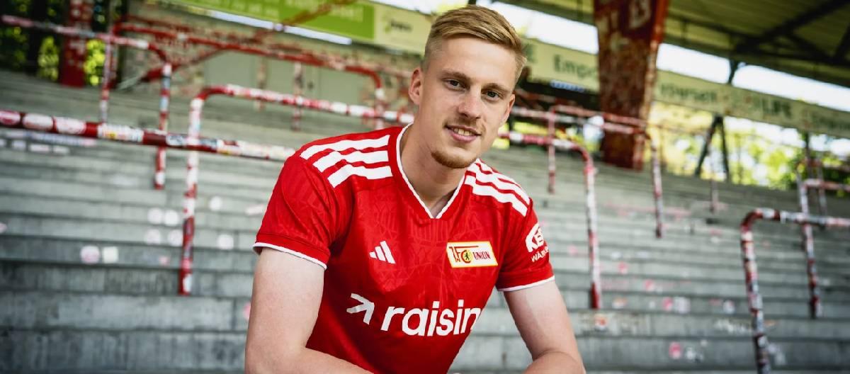 Union Berlin has confirmed the signing of Zeno van den Bosz; the player has officially joined the team.