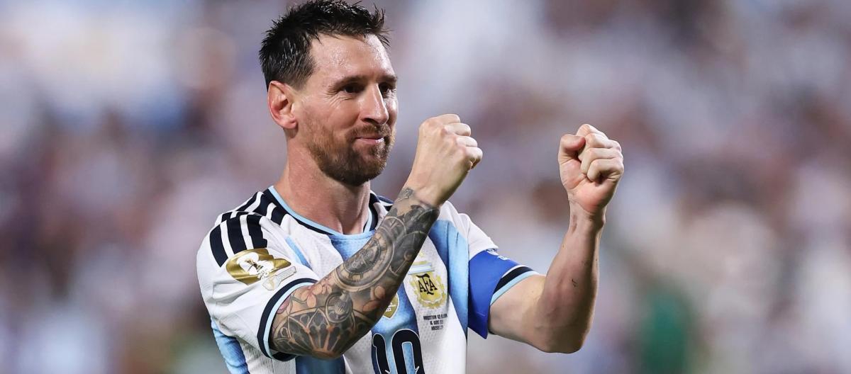 Pochettino praised Messi as an incredible player.