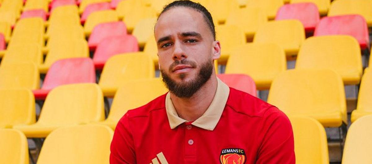 Santos' Algeria international winger Bilal Brahimi has officially rejoined Le Mans on a free transfer..