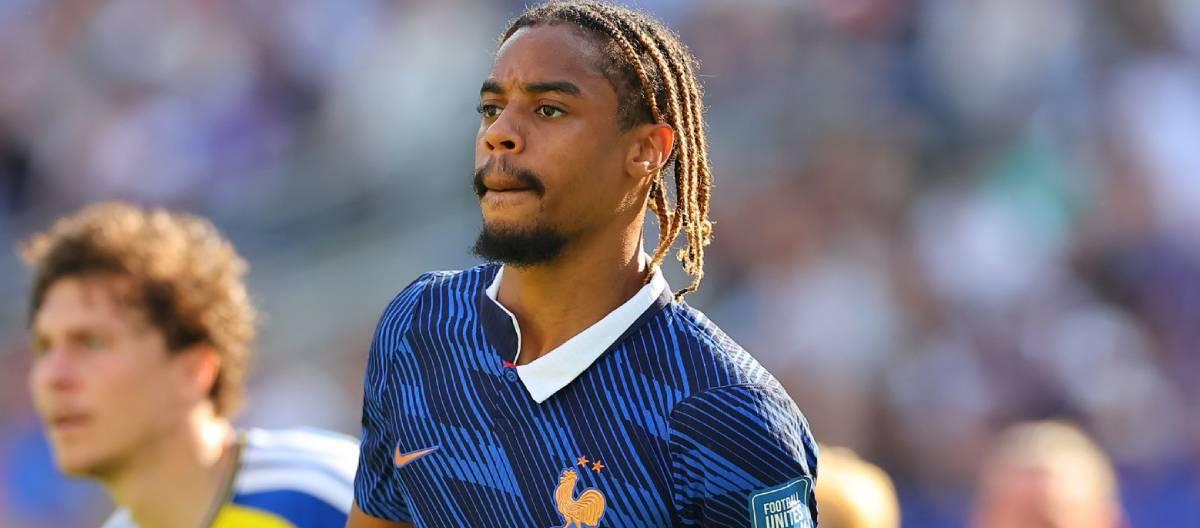 Liverpool are reportedly preparing a high-profile bid for Paris Saint-Germain winger Barcoa.