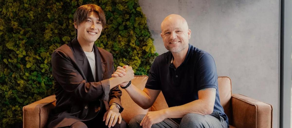 Japanese defender Daiki Hashioka has joined Borussia Mönchengladbach on loan, with the contract including a buy-out clause.