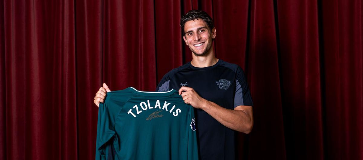 Greek goalkeeper Žolás Zorakis has officially joined Hull City for a transfer fee of €23.3 million.