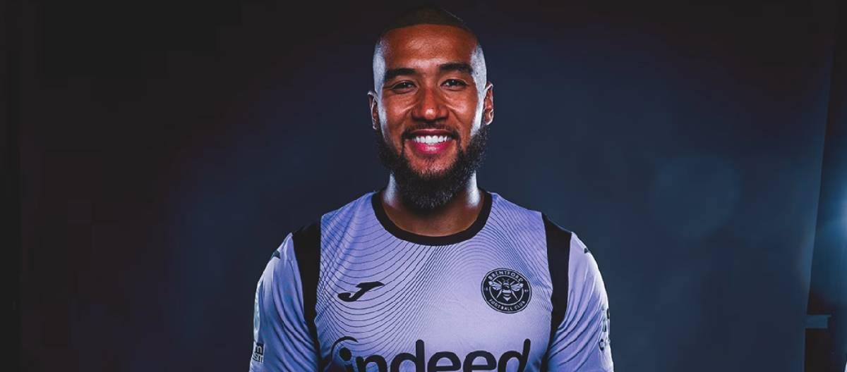 Ellery Balcombe has signed a contract extension with Brentford, and will continue to play for the club until 2029.