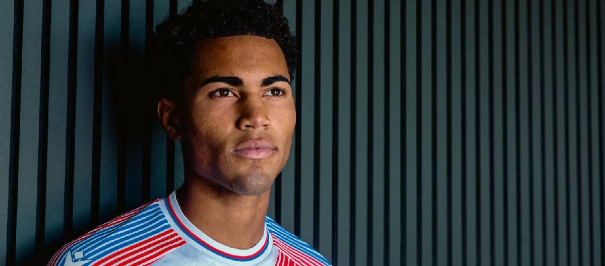 Crystal Palace have officially signed Xavier Gozo to a five-year contract.