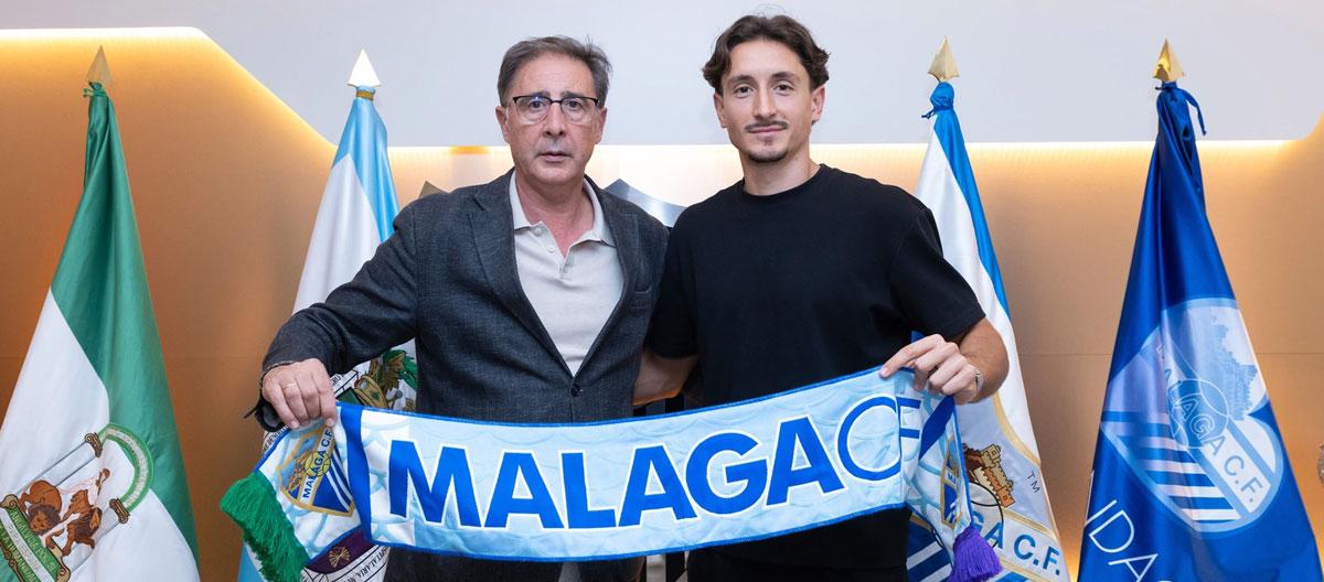 Levante's Spanish midfielder Pablo Martínez officially joins Malaga on a free transfer..