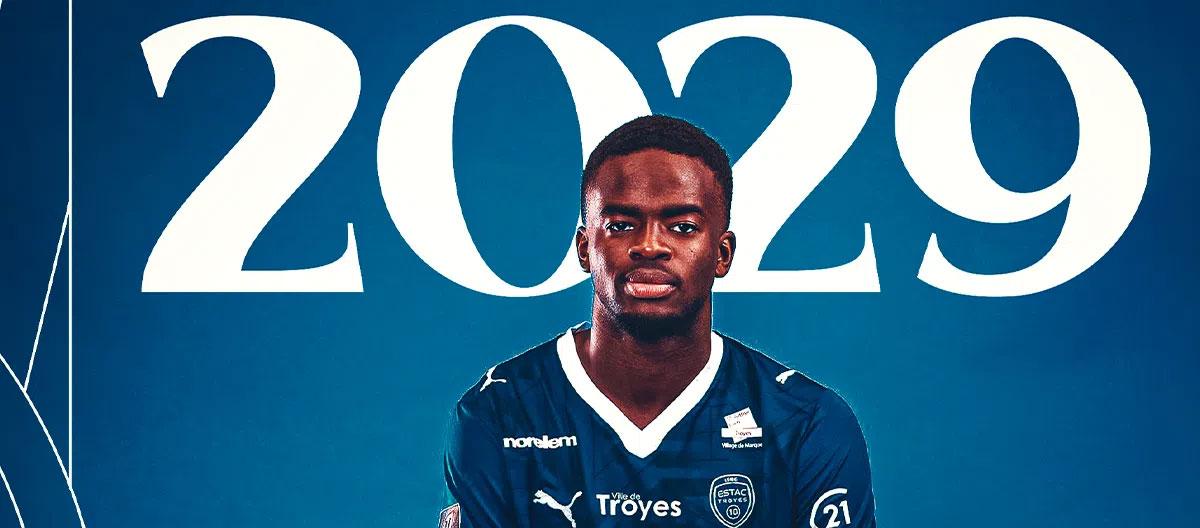 Troyes completes contract extensiom with France U21s international defender Yvann Titi..