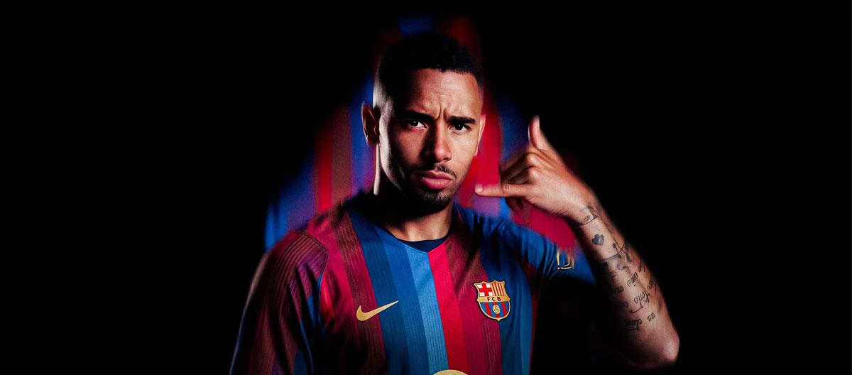 Barcelona officially announce the signing of Arsenal's Brazil international forward Gabriel Jesus..