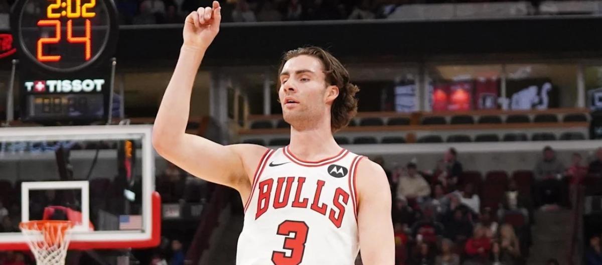 Josh Gidi believes the Chicago Bulls have the potential to make the playoffs.