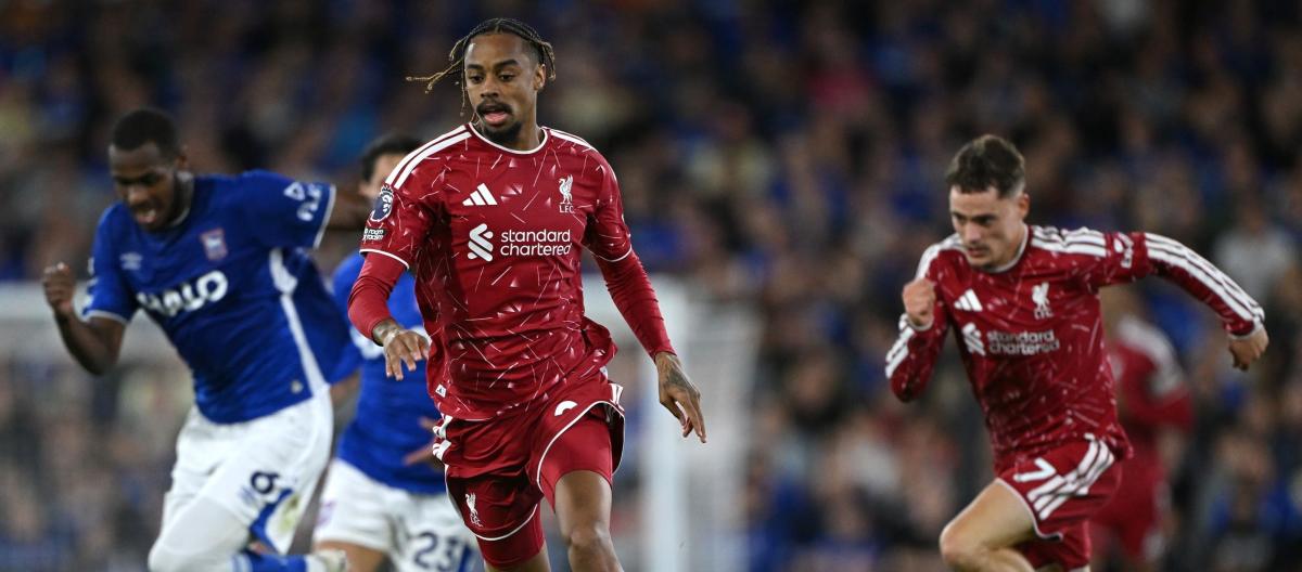 After making his Liverpool debut, Iraola said he could feel Barkola's threat.