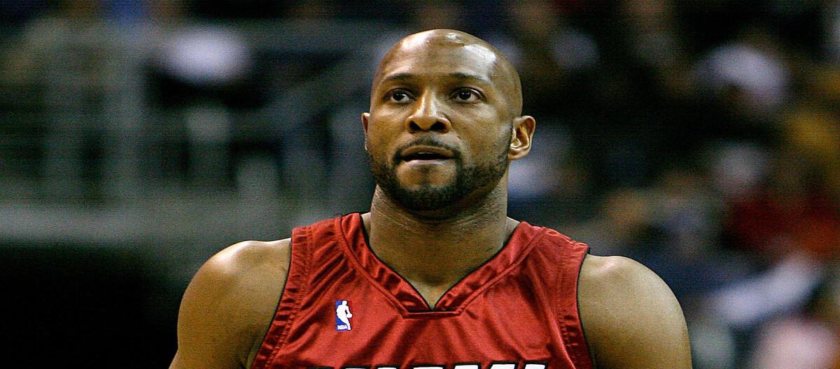 The Heat's all-time top five blocks list: Mourning leads with 1625 blocks, Wade ranks second.