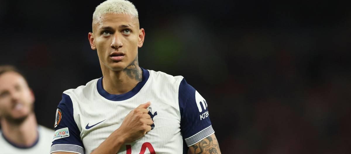 Tottenham striker Richarlison's transfer to Vasco da Gama has fallen through.