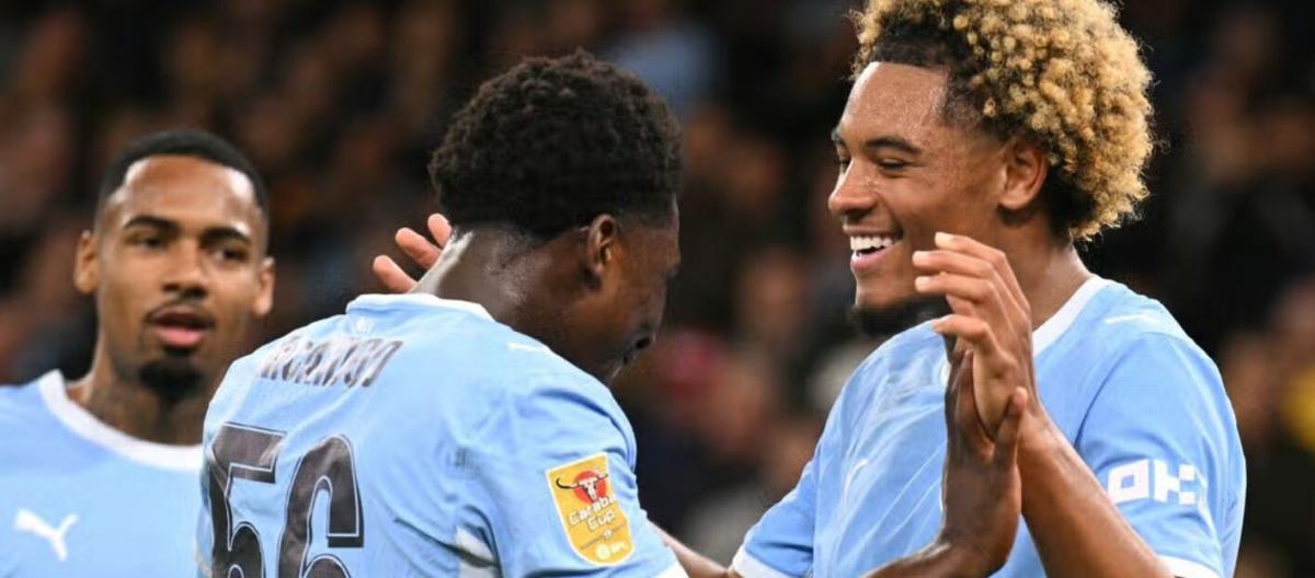 English League Cup – Floyd Samba scores twice as Manchester City thrashes Norwich 5-0