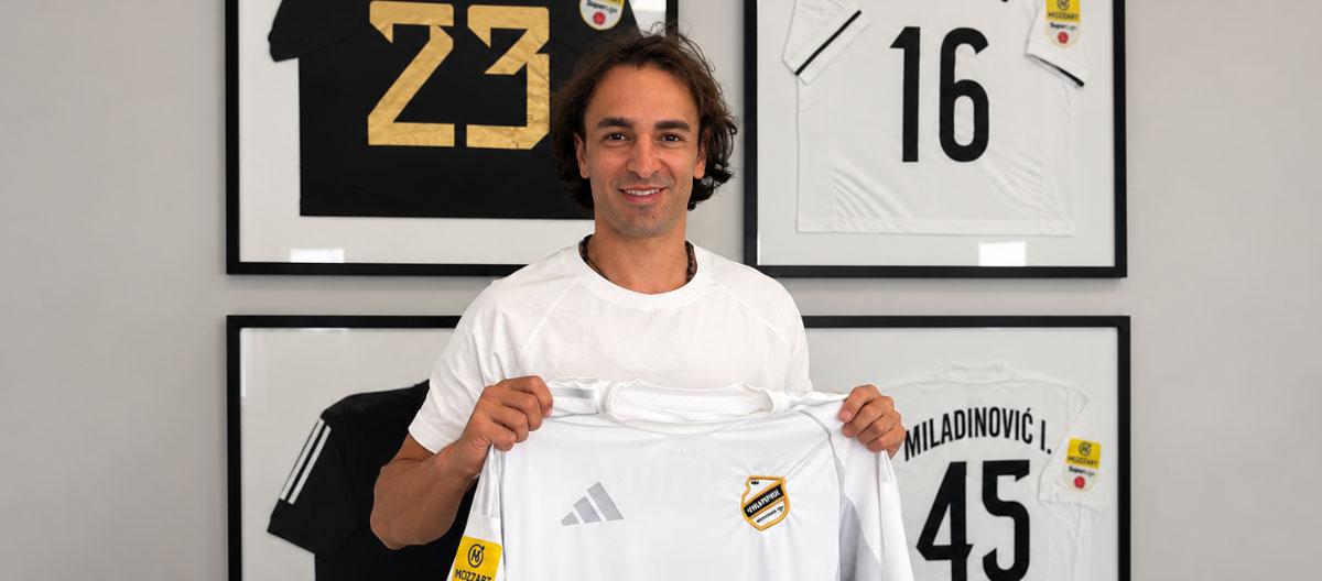 Former Liverpool Serbia international winger Lazar Marković officially joins Čukarički on a free transfer..