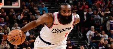 诸神黄昏！库里哈登先后轰50+ 创NBA35岁以上球员历史纪录