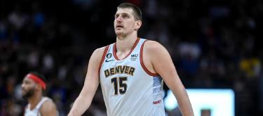 约基奇达成NBA首个30-20-20三双