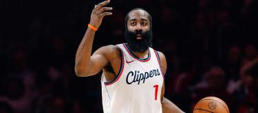 NBA连续4个赛季三分球命中数突破30,000个