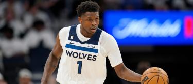 爱德华兹成为NBA本赛季三分王，森林狼锁定西部前六