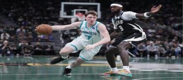 The Bucks defeated the Hornets 147-134 in overtime, with Kuzma and Antetokounmpo combining for 54 points.