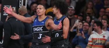 戴斯蒙德·巴恩将球砸向对手　NBA开罚35,000美元