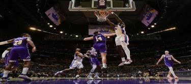 Brooks' 28 points weren't enough to save the 76ers from a 109-103 victory over the Suns.