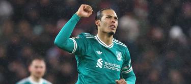 ◤Premier League◢ Virgil van Dijk scores with a header as Liverpool narrowly defeated Sunderland with a 0-1 away win..