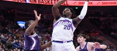 DeRozan's 20 points weren't enough to stop the Jazz from losing 121-93 to the Kings.