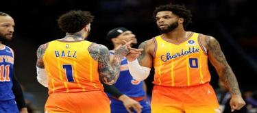 Knipper scored 26 points and Ball added 22, as the Hornets defeated the Knicks 114-103.