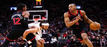 Barnes' 33 points shone throughout the game as the Raptors defeated the Cavaliers 126-104.