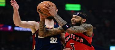 Ingram with heel inflammation leaves the game as Raptors fall behind after Cavaliers collapse.