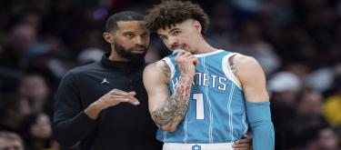 The Hornets announced that Charles Lee will remain as head coach of the team.