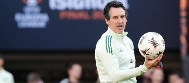 Emery urges Villa to view pressure as a positive motivator in their fight for the Europa League title.