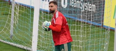 Looking back on the blow of failing to qualify for the World Cup, Italian captain Gianluigi Donnarumma said: We must start anew with this pain.