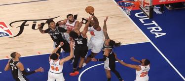 Brunson scored 36 points and Anunoby added 33, as the Knicks narrowly defeated the Spurs 107-106.